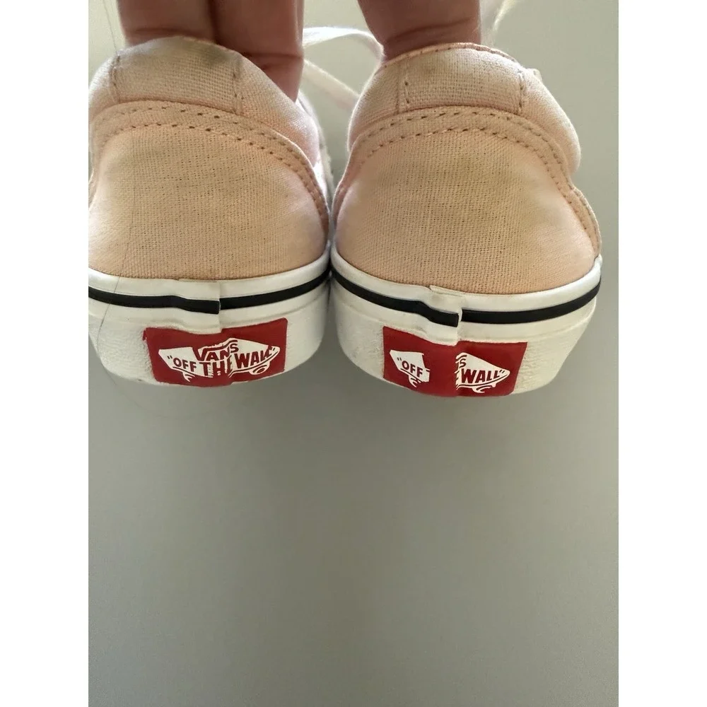 Vans Old Skool Peach/pink Sneakers kids size 1. SB 21